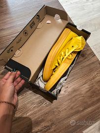 Converse gialle nuove