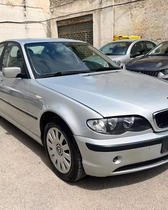 BMW 318 i (2.0) cat 4 porte