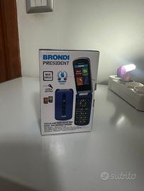 Telefono 2 sim nuovo scatolato adatto per persone