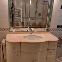 Mobile bagno con specchio
