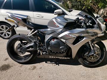 cbr 1000 rr 