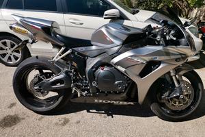 cbr 1000 rr 