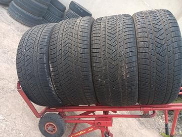 Pirelli scorpion winter 