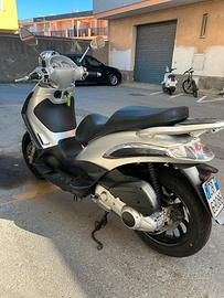 Beverly 125