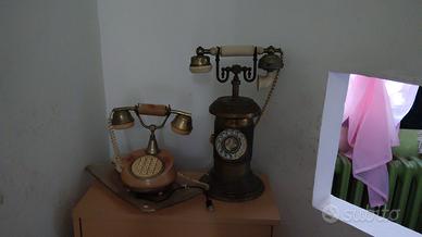 Telefoni antichi non funzionanti
