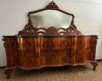 Credenza stile Chippendale
