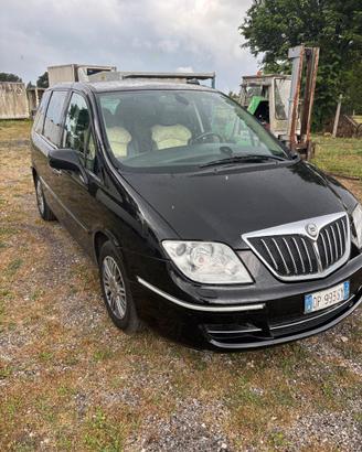 Lancia phedra