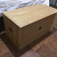 Scatola porta-giocattoli o contenitore in legno