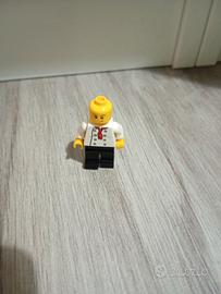 omino lego cameriere