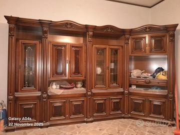 soggiorno antico in legno 