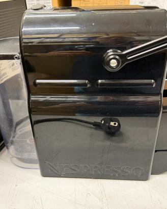 Macchina caffè Nespresso De Longhi inissia EN80.B