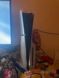Playstation 5 slim disco con monitor 2k