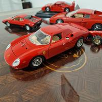 BBurago Ferrari 250 Le Mans 1965 1:18 Gold Collect