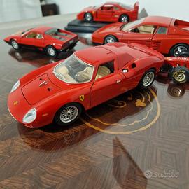 BBurago Ferrari 250 Le Mans 1965 1:18 Gold Collect
