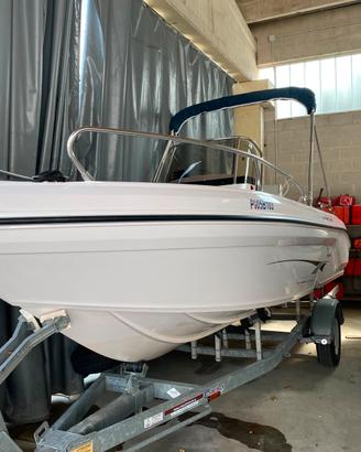 Ranieri Voyager 19s semi nuovo