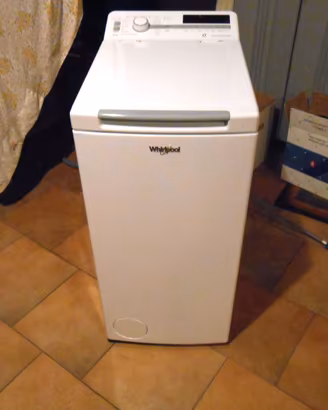Lavatrice Whirlpool 7 kg carica alto-Inverter-