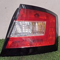 STOP FANALE POSTERIORE DESTRO SKODA Fabia Berlina