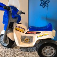 triciclo elettrico per bambini 