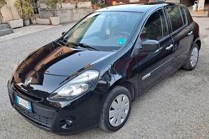 clio III 2011 1.2 yahoo 199500 km