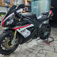 Yamaha R1 2005