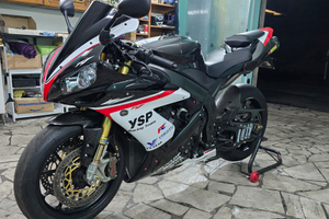 Yamaha R1 2005