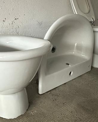 Fiorile copia sanitari