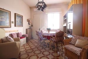 VILLA A SCHIERA A POMEZIA