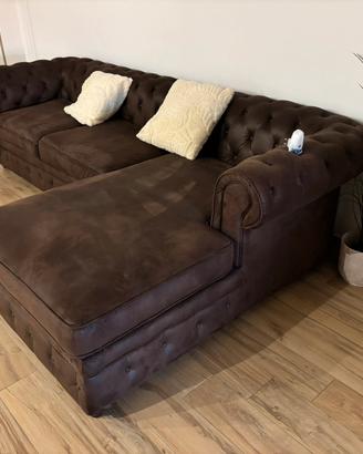 Divano Chesterfield