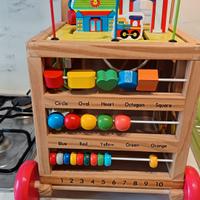 Carrello primi passi e giochi