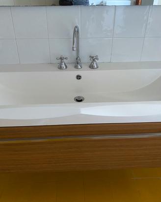 Mobile bagno con lavabo