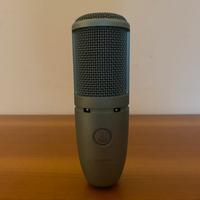 AKG Perception 120