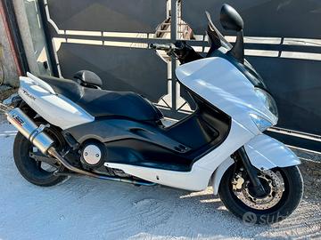 Yamaha Tmax 500