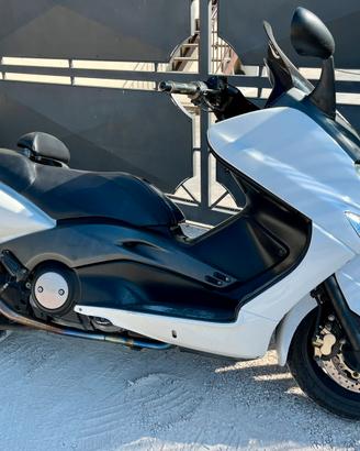 Yamaha Tmax 500