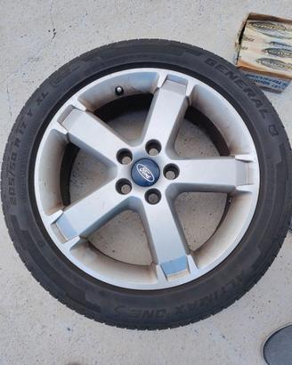 Cerchi più gomme