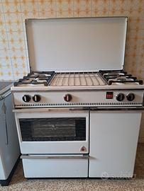 Cucina a gas con forno