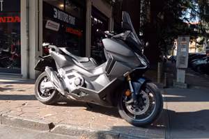 Honda Forza 750