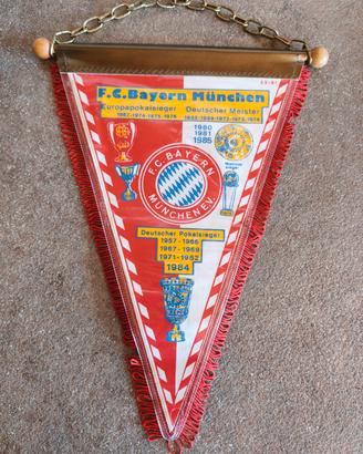 gagliardetto calcio Bayern Munchen