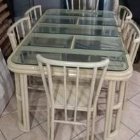 Tavolo in cristallo e sei sedie - bianco