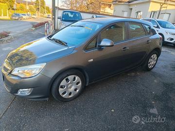 Opel Astra 1.4 100CV 5 porte Elective
