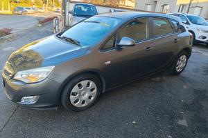 Opel Astra 1.4 100CV 5 porte Elective