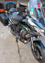 Moto Kavasaki Versys SE 1000 Grand Tourer