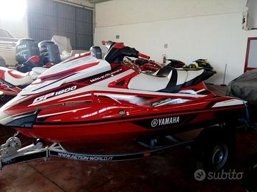 Moto D'acqua Yamaha CON POCHE ORE