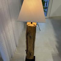 Lampada artigianale in legno di abete