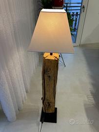 Lampada artigianale in legno di abete