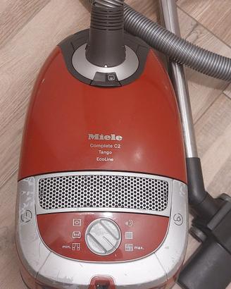 Aspirapolvere Miele C2