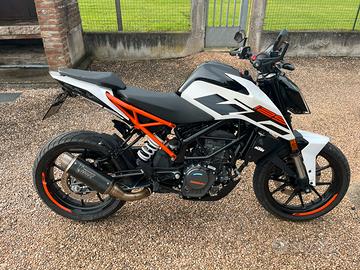 Ktm duke 125