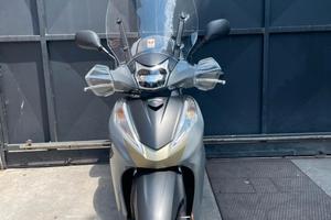 Honda SH 300 Airforce Sport