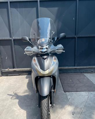 Honda SH 300 Airforce Sport