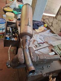 scarico akrapovic 