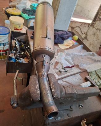 scarico akrapovic 